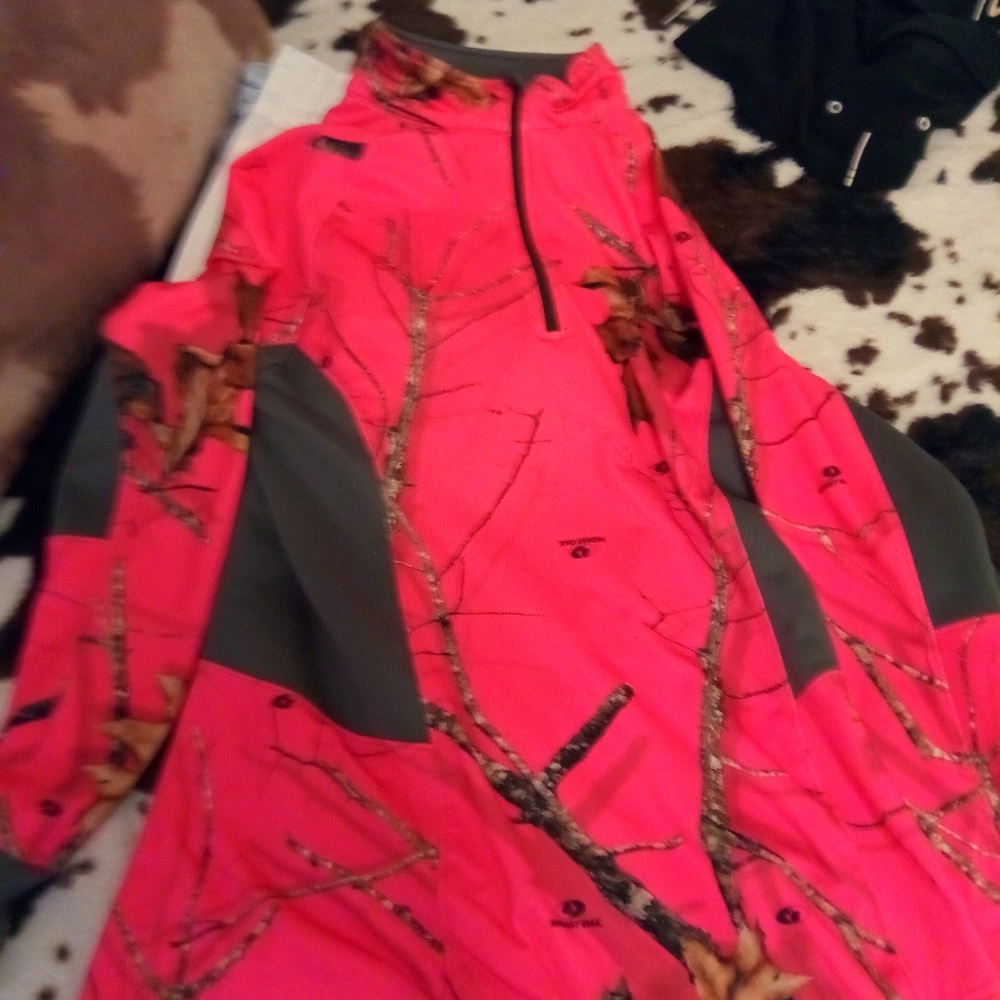 Women's long sleeve pink mossy oak
